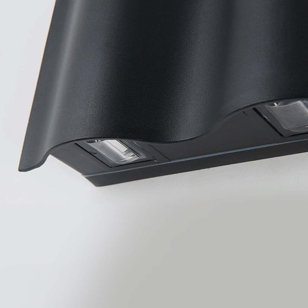 Almeida outdoor wall sconce in black, up-down LED projection detail